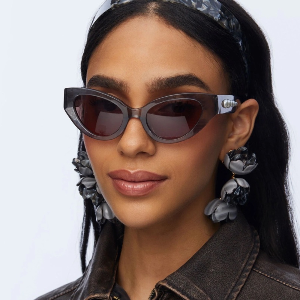 Lele Sadoughi Nolita Cat-Eye Sunglasses color Charcoal NWT